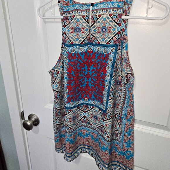 Violet + Claire Sleeveless Blouse Floral Blue Red Gray White Size Medium Boho - Picture 6 of 6
